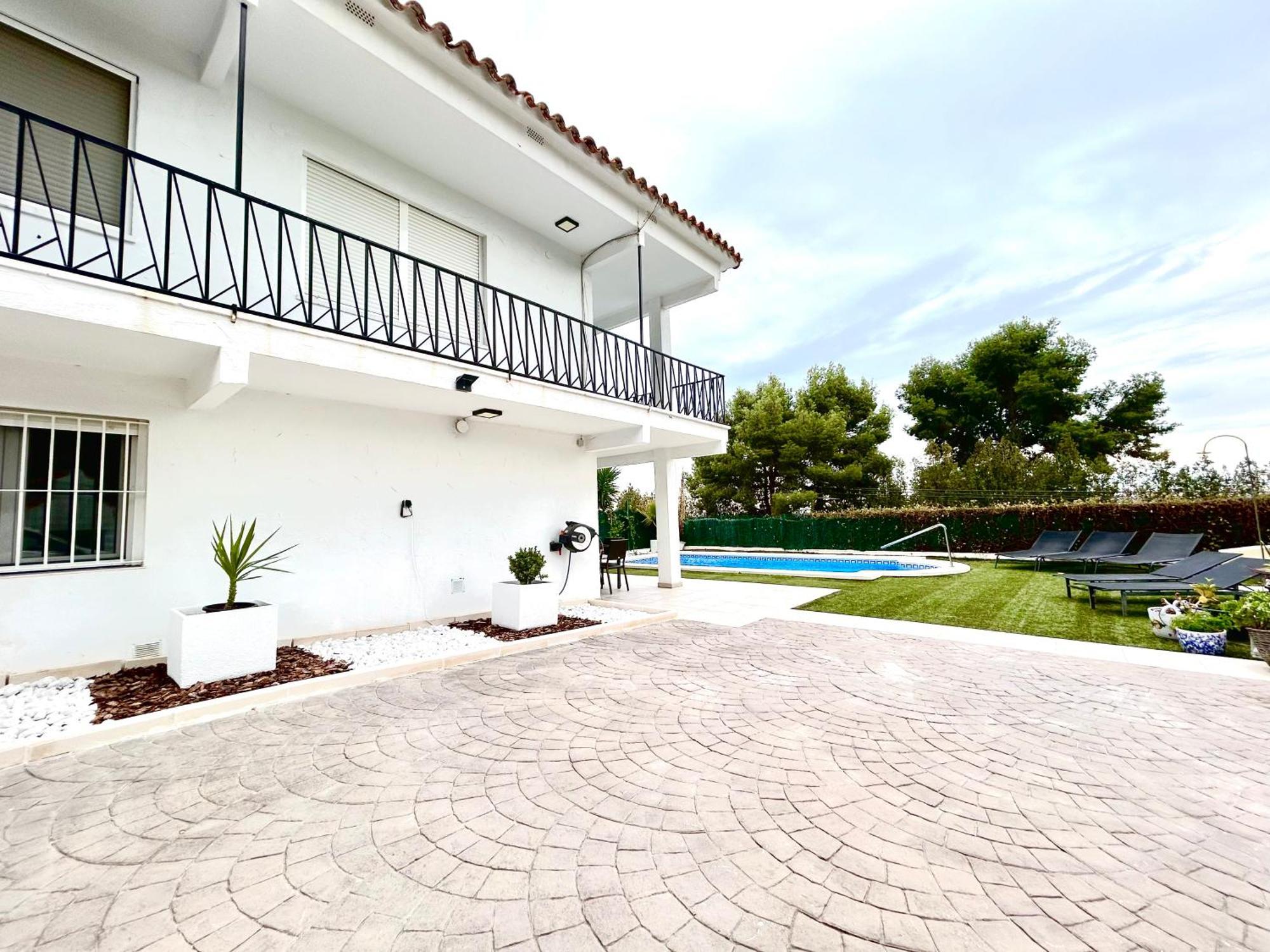 Chalet Con Piscina Privada En Alcocebre Alcalà de Xivert Exterior photo